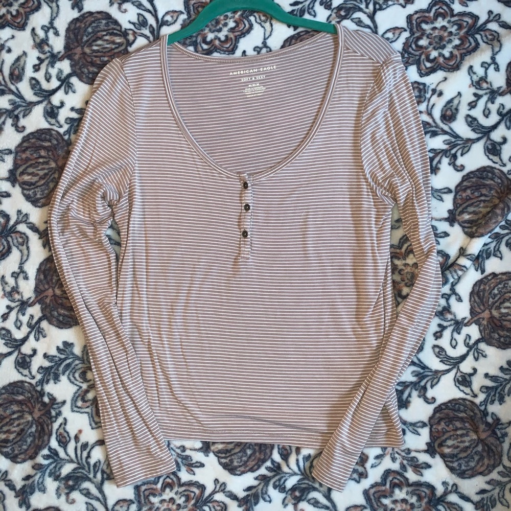 American eagle soft and sexy long sleeve t shirt